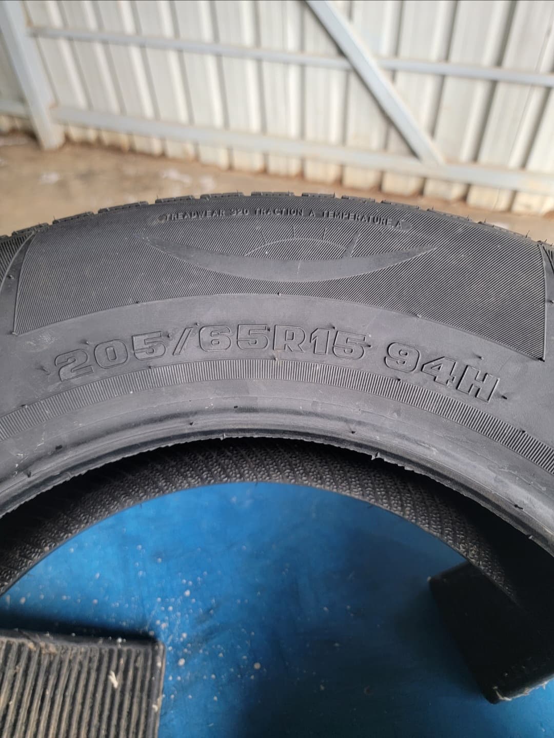 DOUBLE KING 205/65 R15 HT