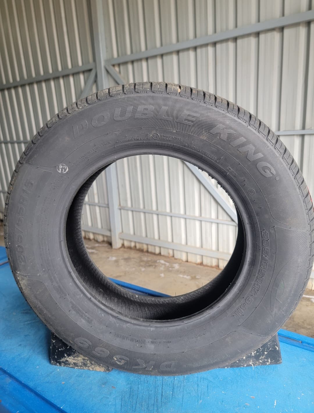 DOUBLE KING 205/65 R15 HT