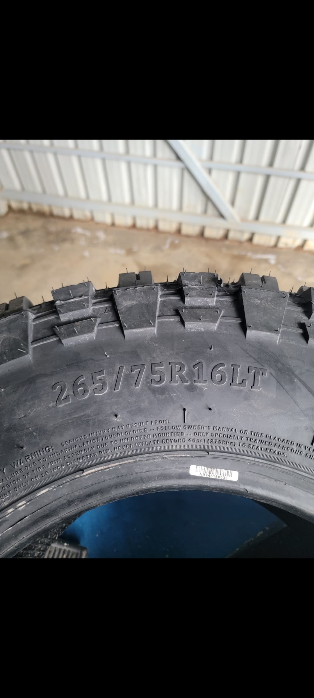 Comforser 265/75 R16 MT
