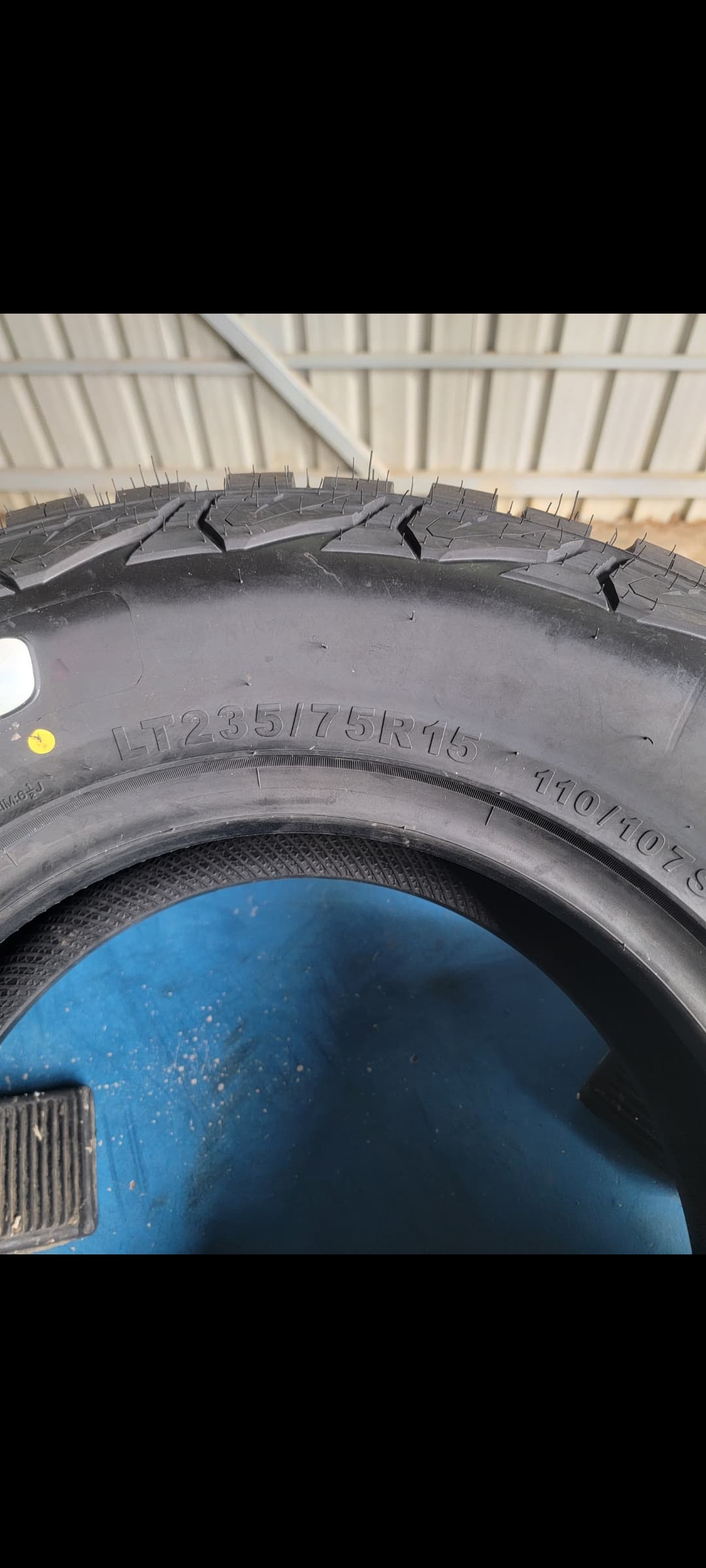 HABILEAD 235/75 R15 AT