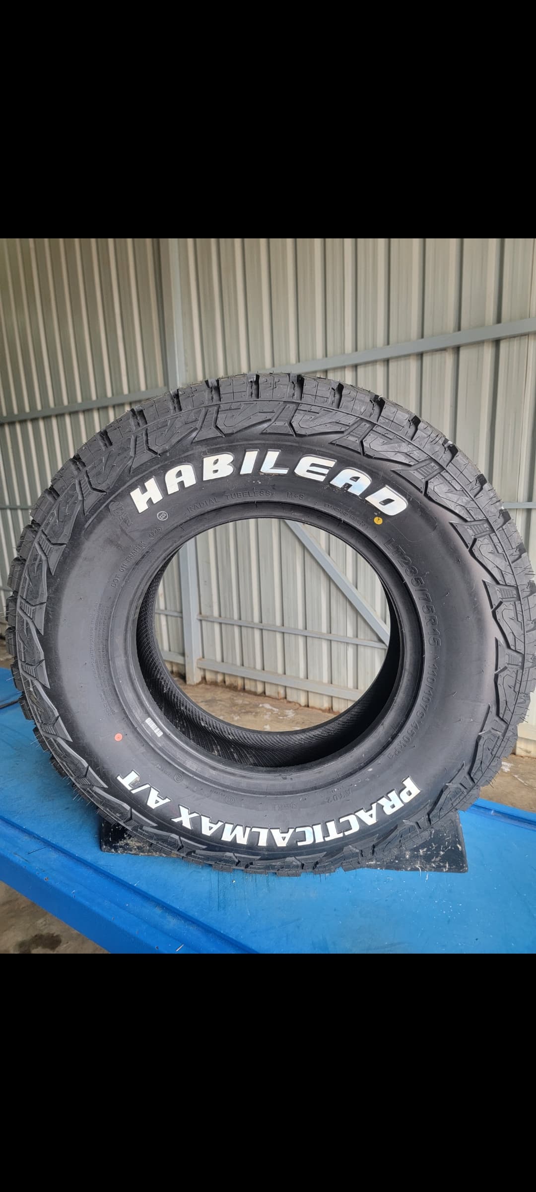 HABILEAD 235/75 R15 AT
